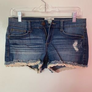 Short lace lined jean shorts